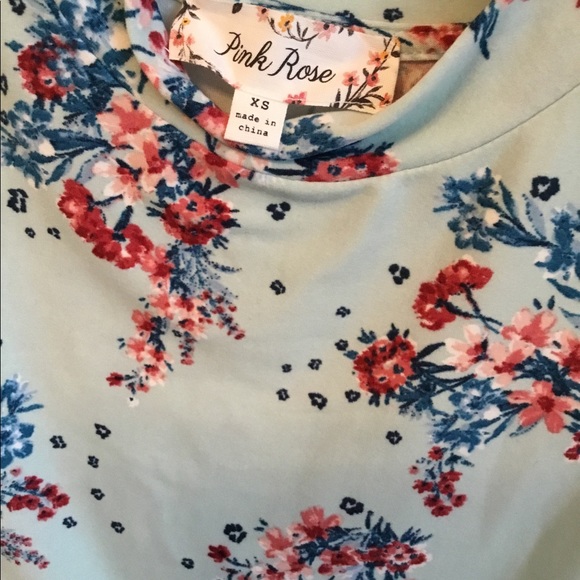 Dress - Picture 2 of 4